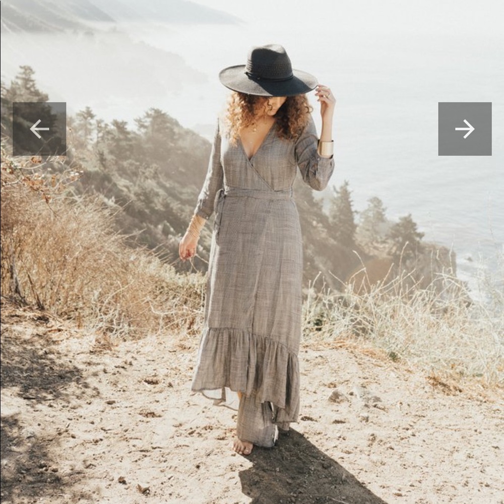 CJLA black & white high low dress